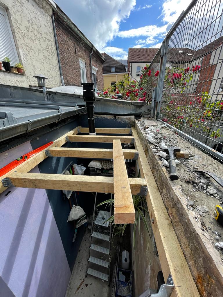Rénovation d’une toiture d’arrière cuisine à La Madeleine (59)
