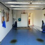 Aménagement d’un garage et création d’un carport à Landivy - intérieur garage avant travaux