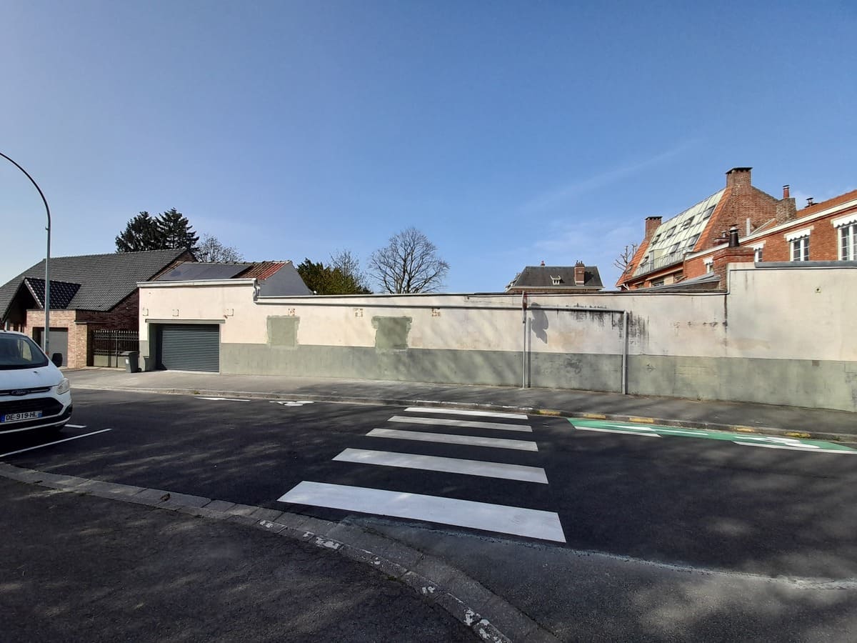 Démolition partielle d’un garage à Mons-en-Baroeul (59)