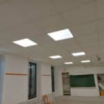 Rénovation d'une école en Isère : aménagement d'un plafond acoustique