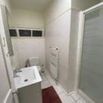 Salle de bain - Rénovation d'une maison à Vierzon en vue de sa mise en location