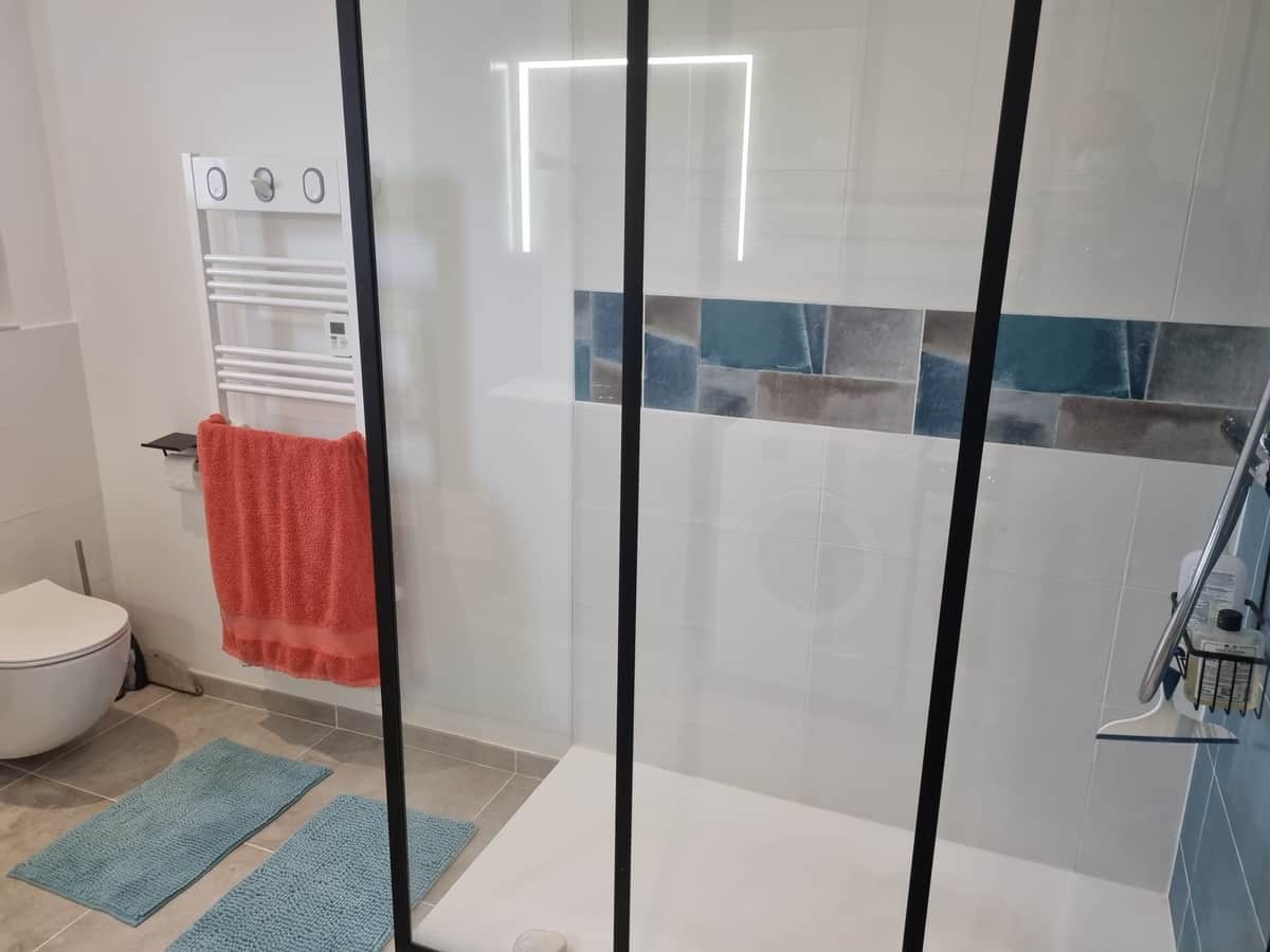 Douche à l'italienne - Rénovation d'une salle de bain à Vitry sur Seine
