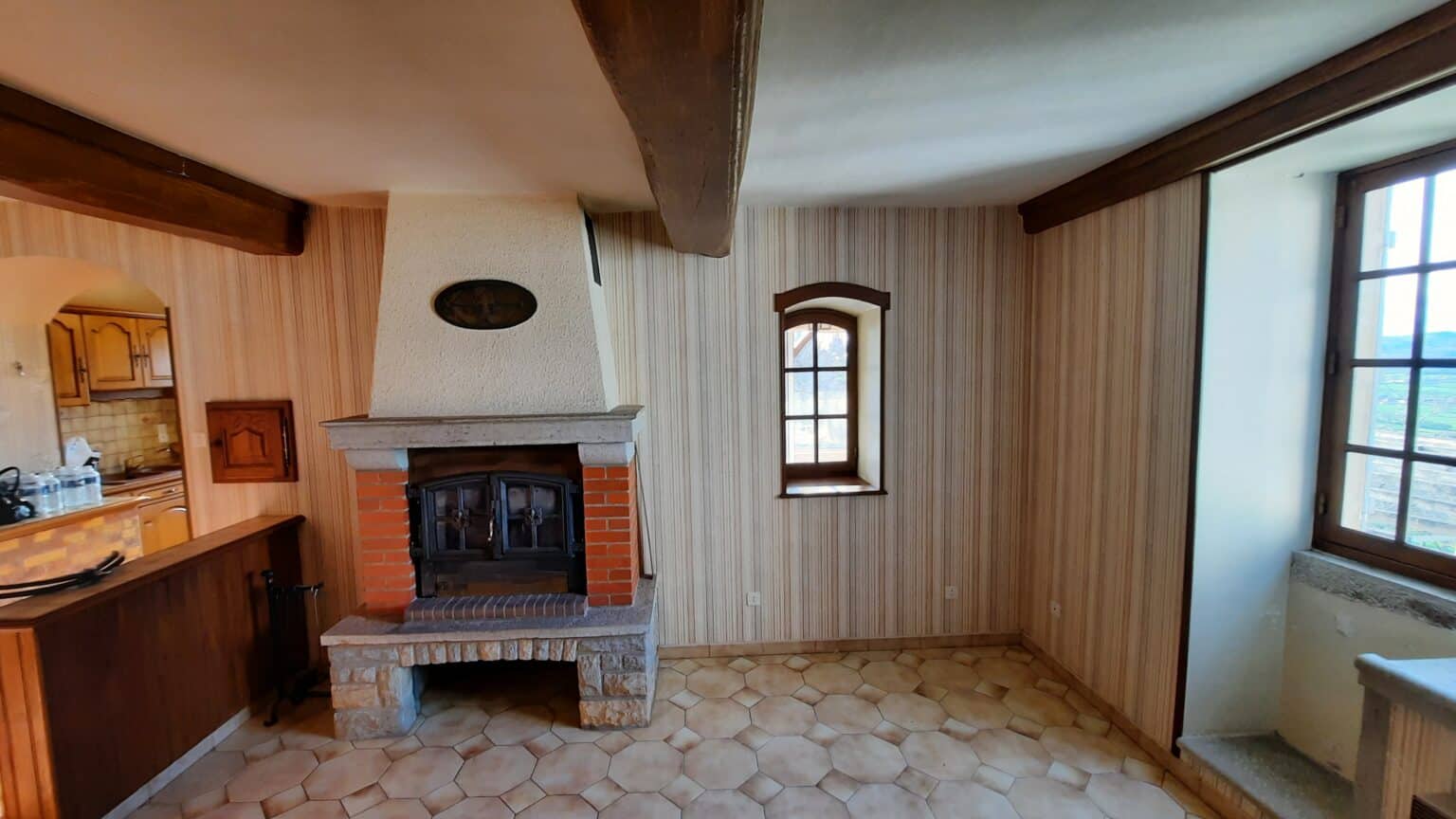Rénovation complète de maison à Saint-Clément-sur-Guye (71)