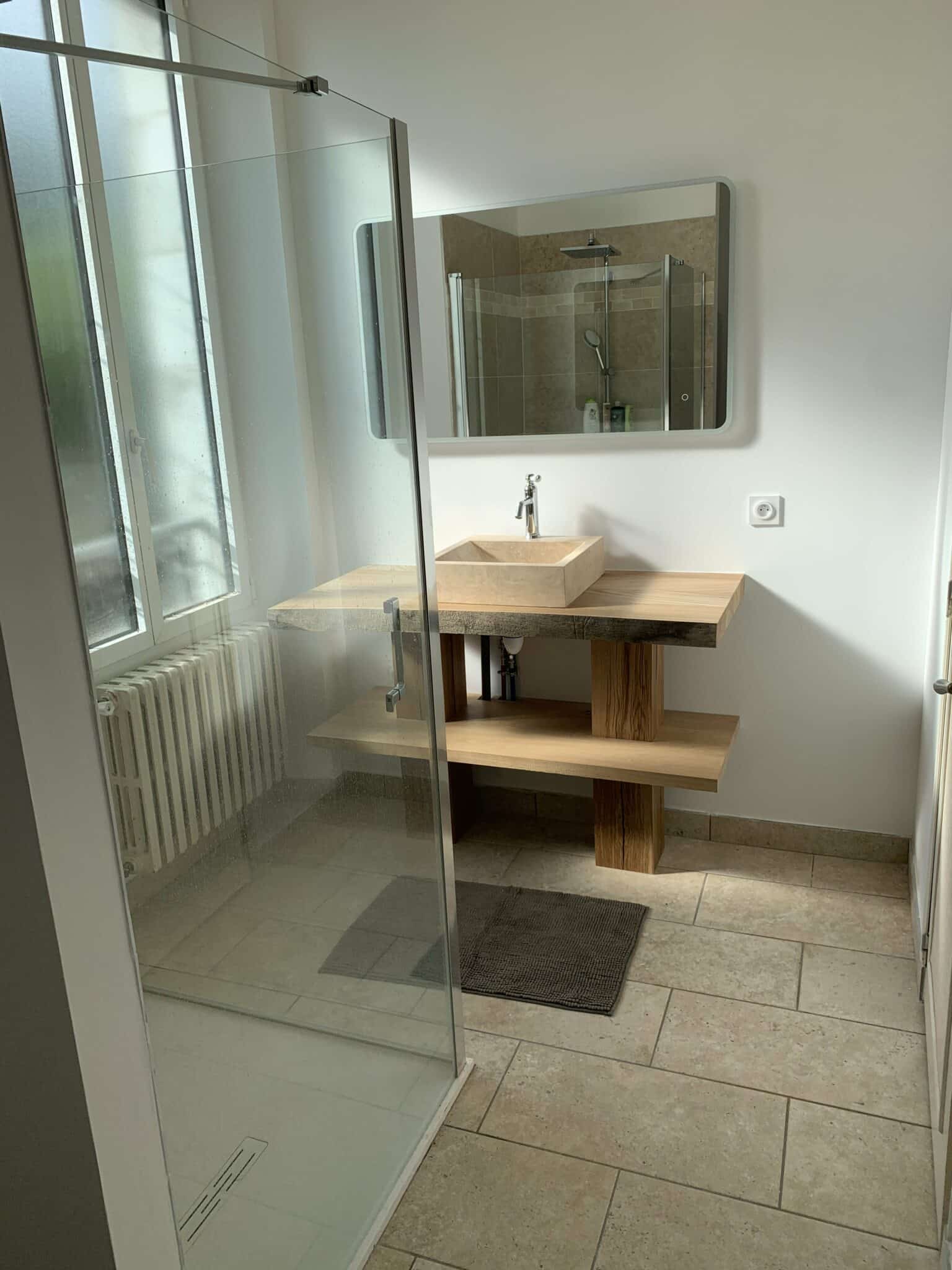 Rénovation d’une salle de bain à Vierzon (18) - vue d'ensemble