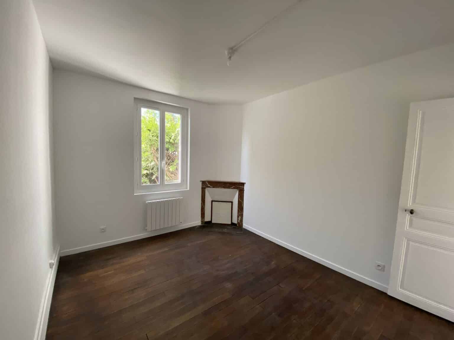 Rénovation d’une maison en 2 appartements à Vierzon (18)