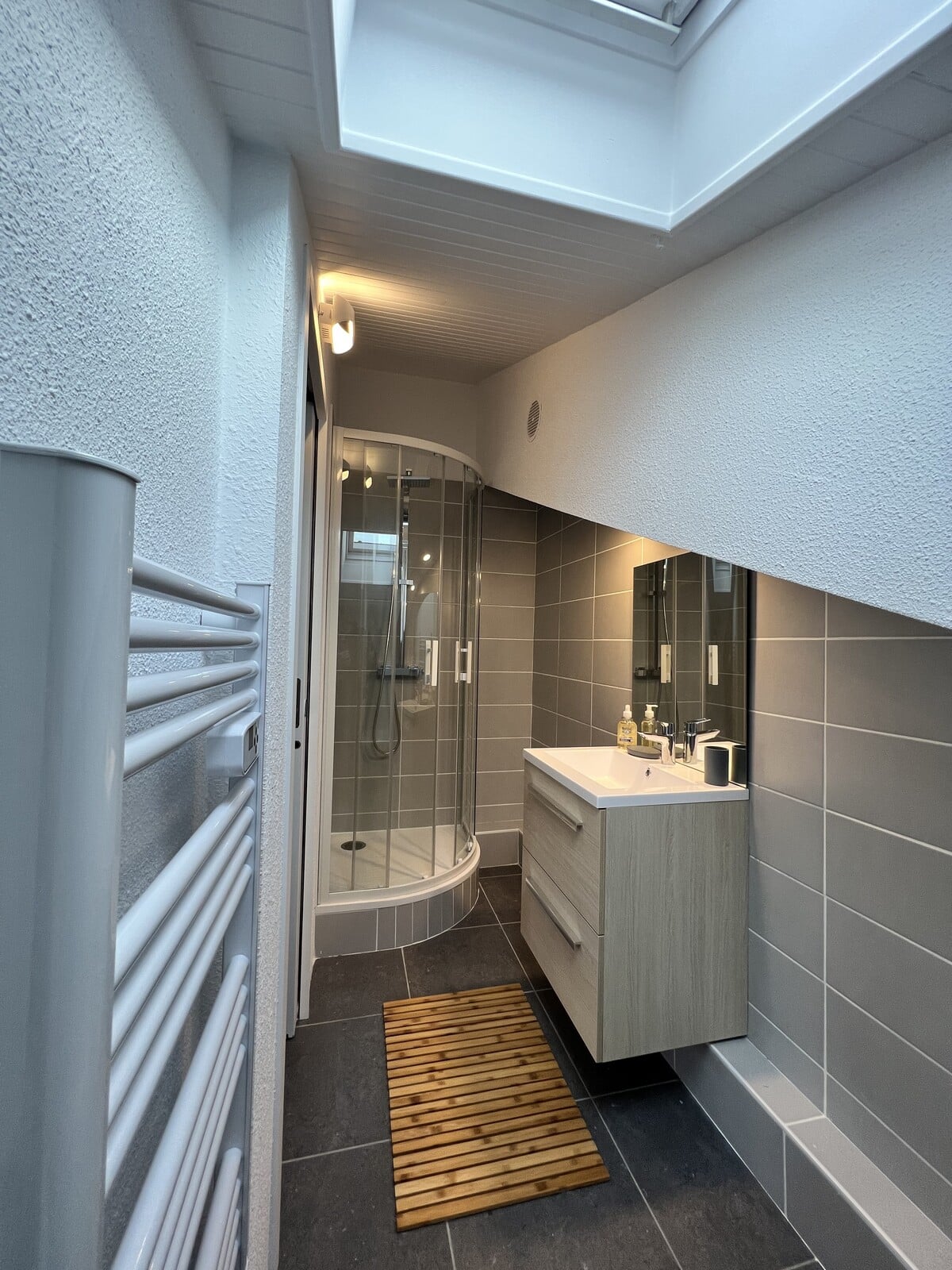 Rénovation d'un appartement à Urrugne : nouvel agencement de salle de bain