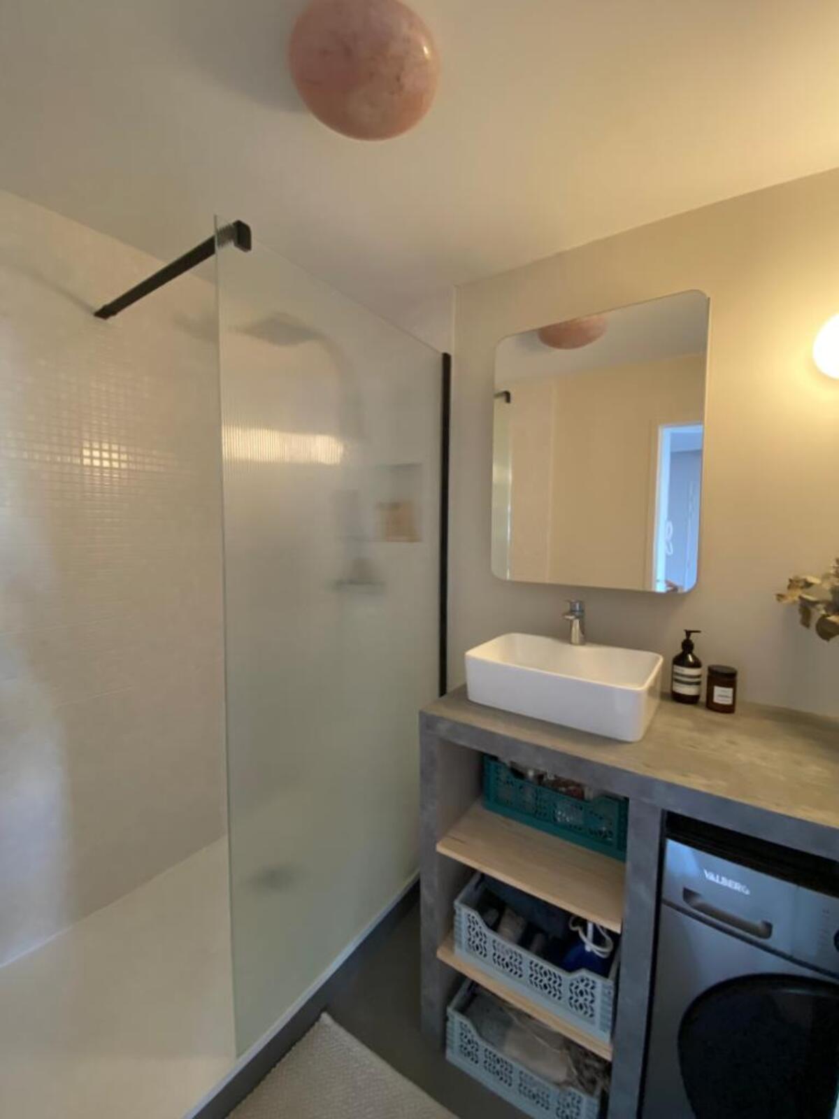 Nouvelle salle de bain - Rénovation complète d'un appartement à Biarritz (64)