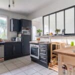 Rénovation d'une maison à Bouguenais près de Nantes (44) : pose de verrières dans la cuisine