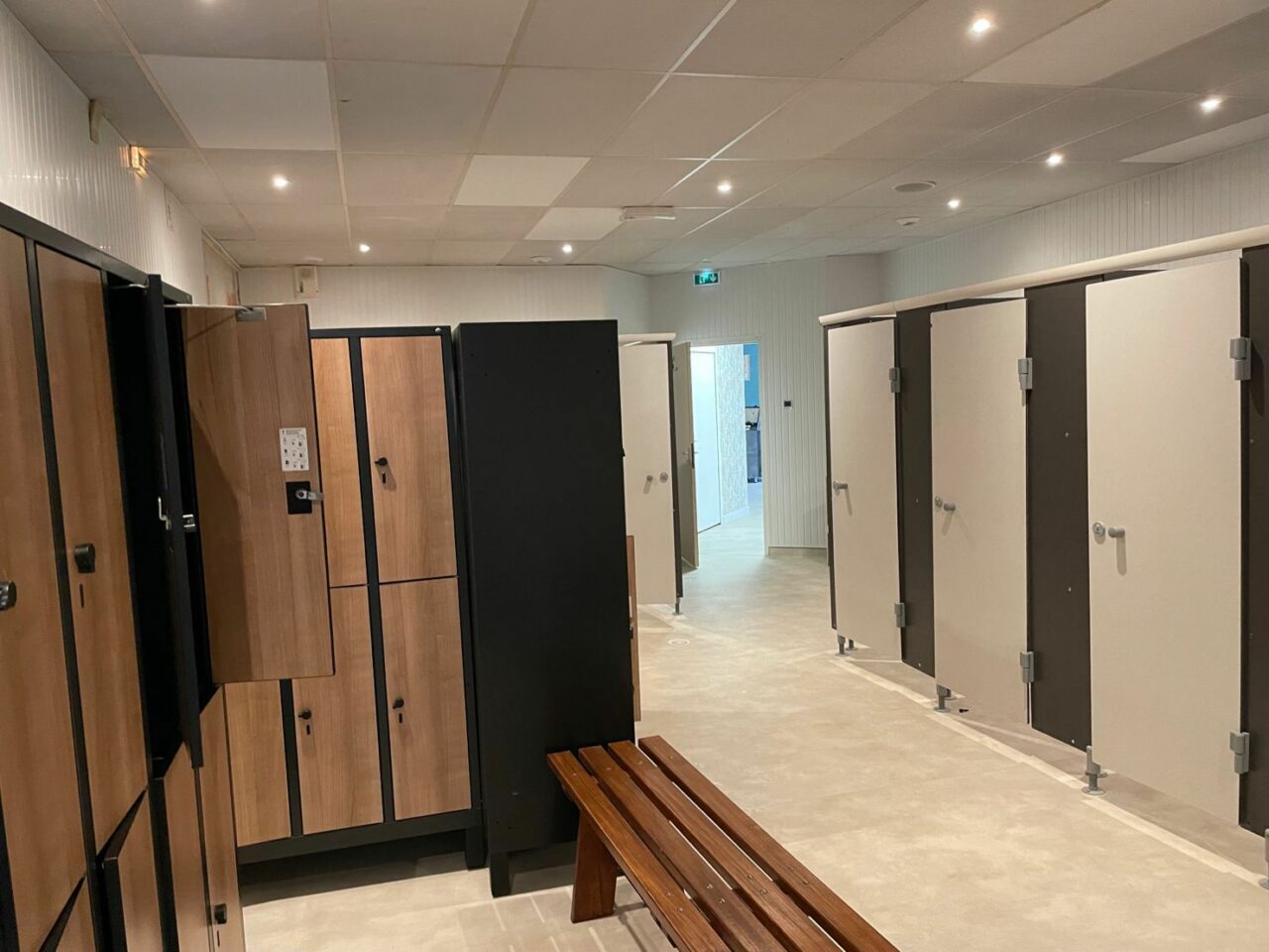 Aménagement d’un local professionnel Niort - vestiaire