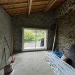 Extension d’une maison à Néant-sur-Yvel - garage et baie vitrée