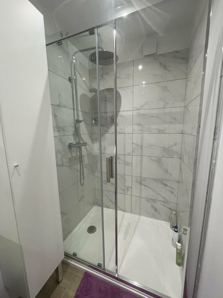 Rénovation de salle de bain à Les Pennes-Mirabeau (13)