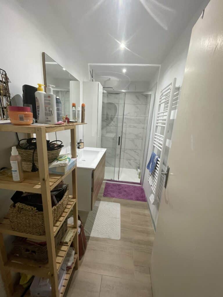 Rénovation de salle de bain à Les Pennes-Mirabeau (13)