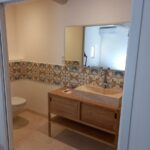 Rénovation à Carpentras : salle de bain : wc sanibroyeur