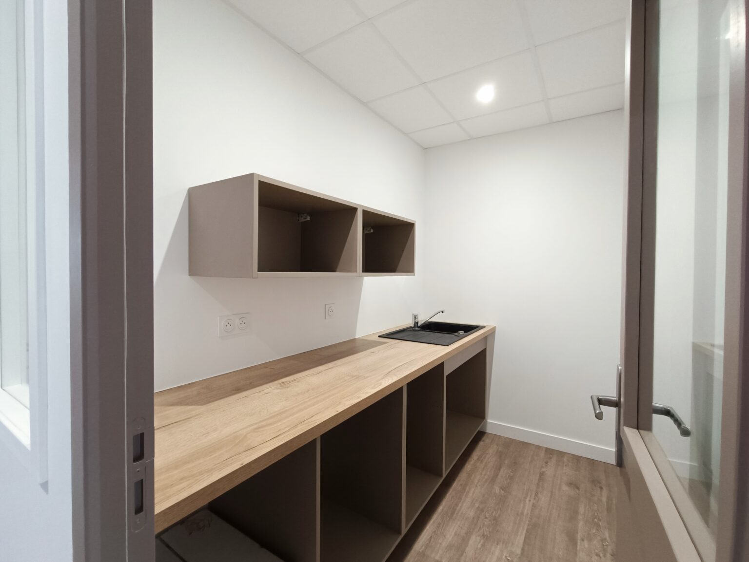 Rénovation de bureaux à Fougères (35)