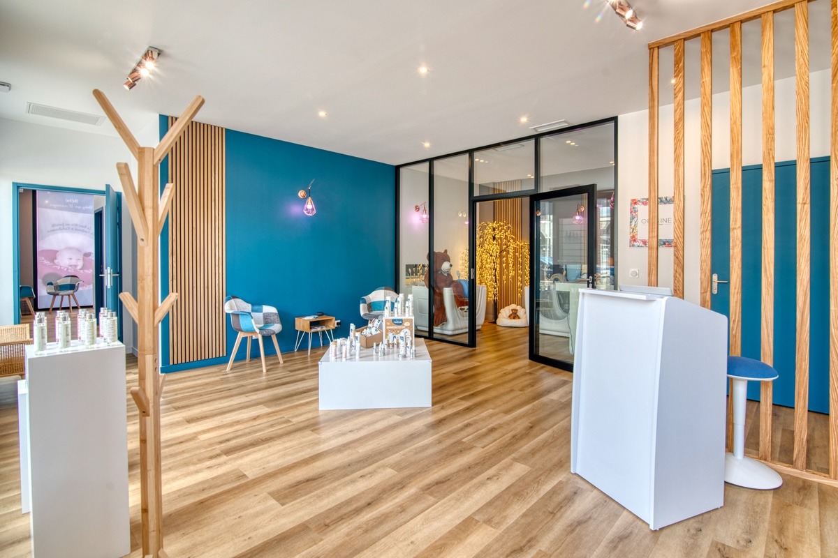 Aménagement d'un local professionnel à Toulouse : baby spa : espace d'accueil