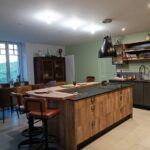 Rénovation d'une maison à Fougères : ilot central dans cuisine