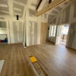 Rénovation complète de maison à Vitré (35) - isolation du salon cathédrale