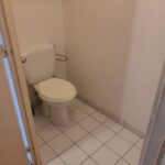 Rénovation d'une salle de bain à Lambersart (59) : wc avant travaux