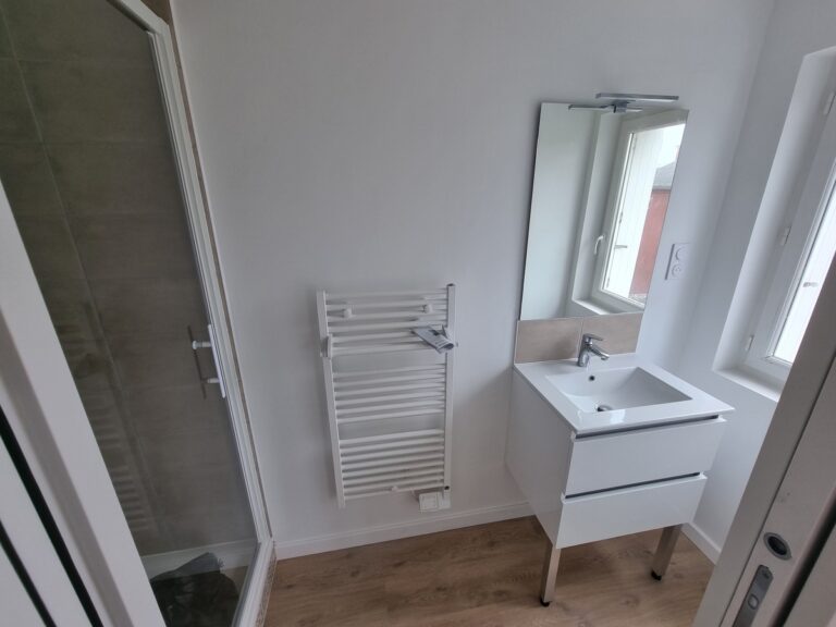 Transformation d’une maison en deux appartements à Brest (29)