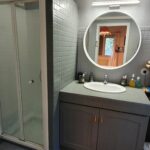 Aménagement d’une suite parentale à Carbon-Blanc (33) - salle de bain après travaux