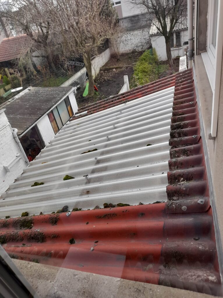 Désamiantage d’une toiture bac acier à Lille (59)