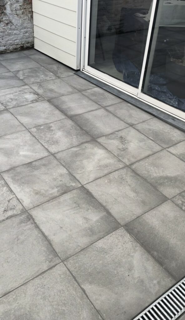 Aménagement d’une terrasse à Chéreng (59) - terrasse après travaux