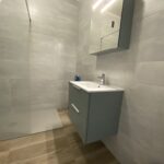 Rénovation de salle de bain à Grenoble (38) - sol effet parquet