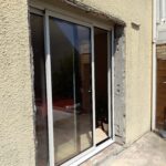 Rénovation extérieure d’une maison à Lambersart (59) - baie vitrée avant travaux