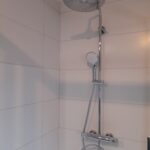 Rénovation complète d’une salle de bain à Comines (59) - douche