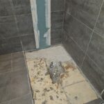 Rénovation d'une douche à l'italienne à Roncq (59) : bac de douche à rénover