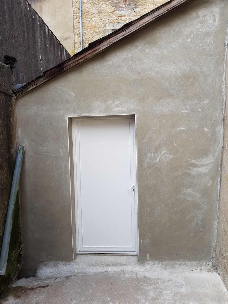 Rénovation d’un mur de maison à Sèvremoine (49) - vue extérieure