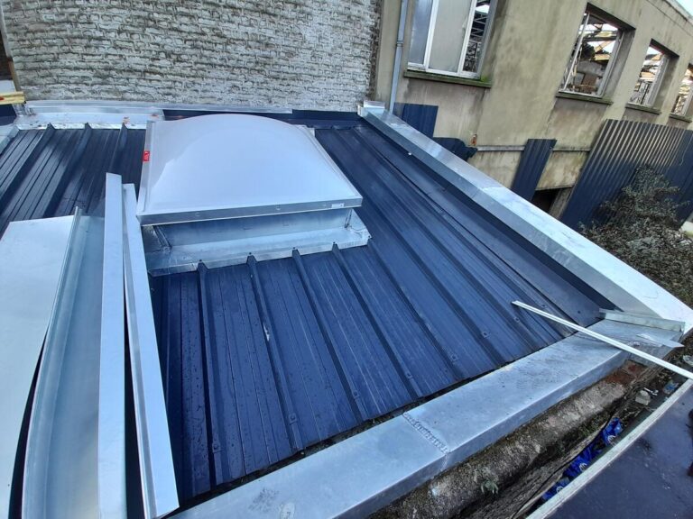 Remplacement d’une toiture en amiante à Lille (59)