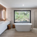 rénovation d'une maison à Grabels par illiCO travaux Montpellier Nord : baignoire